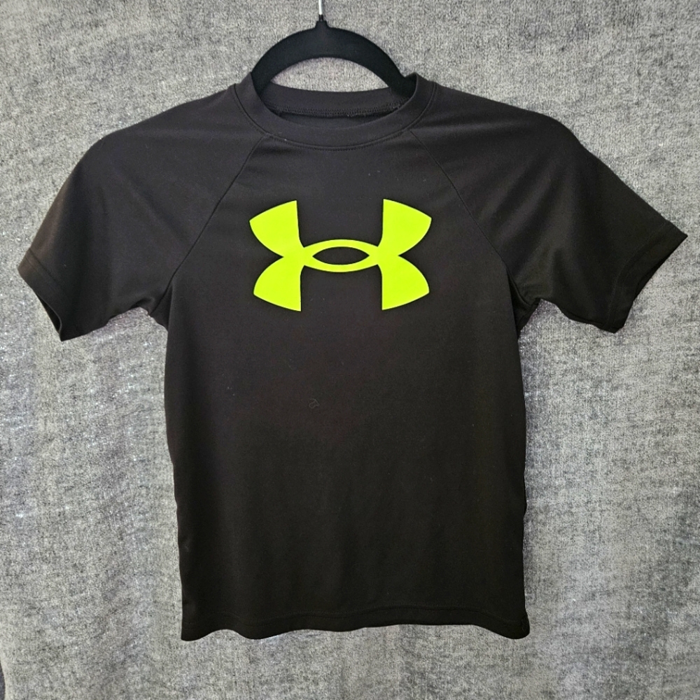 Boys Under Armour Short-sleeve T, Black & Yellow, Size 8(S), Excellent Condition
